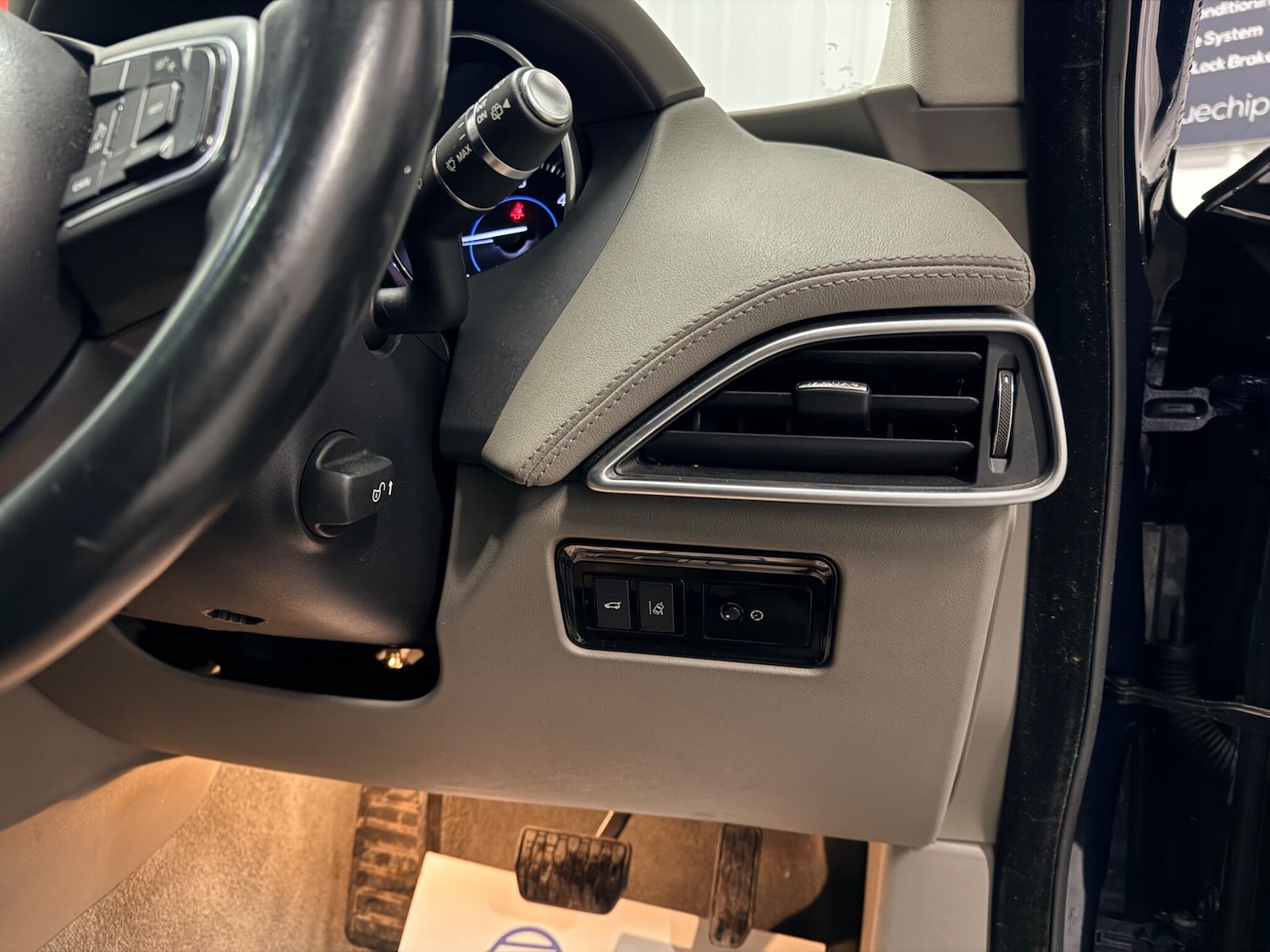 Used Jaguar F-Pace 2016 for sale - 77387773: Photo 25