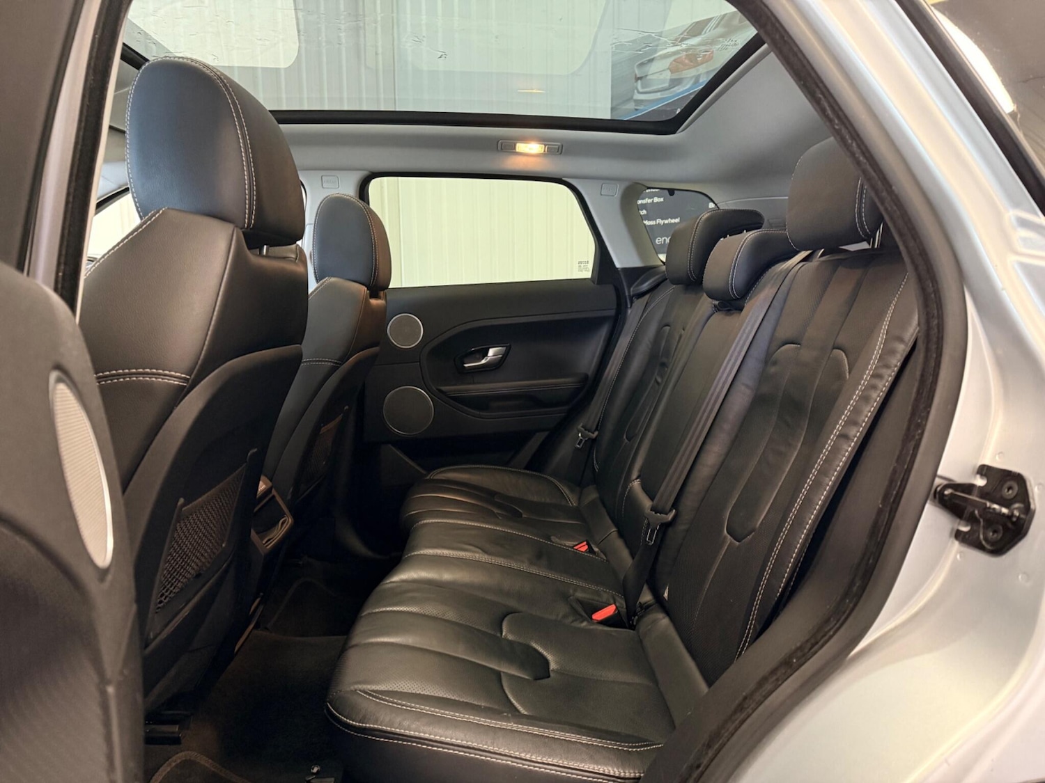 Used Land Rover Range Rover Evoque 2015 for sale - 77705172: Photo 15