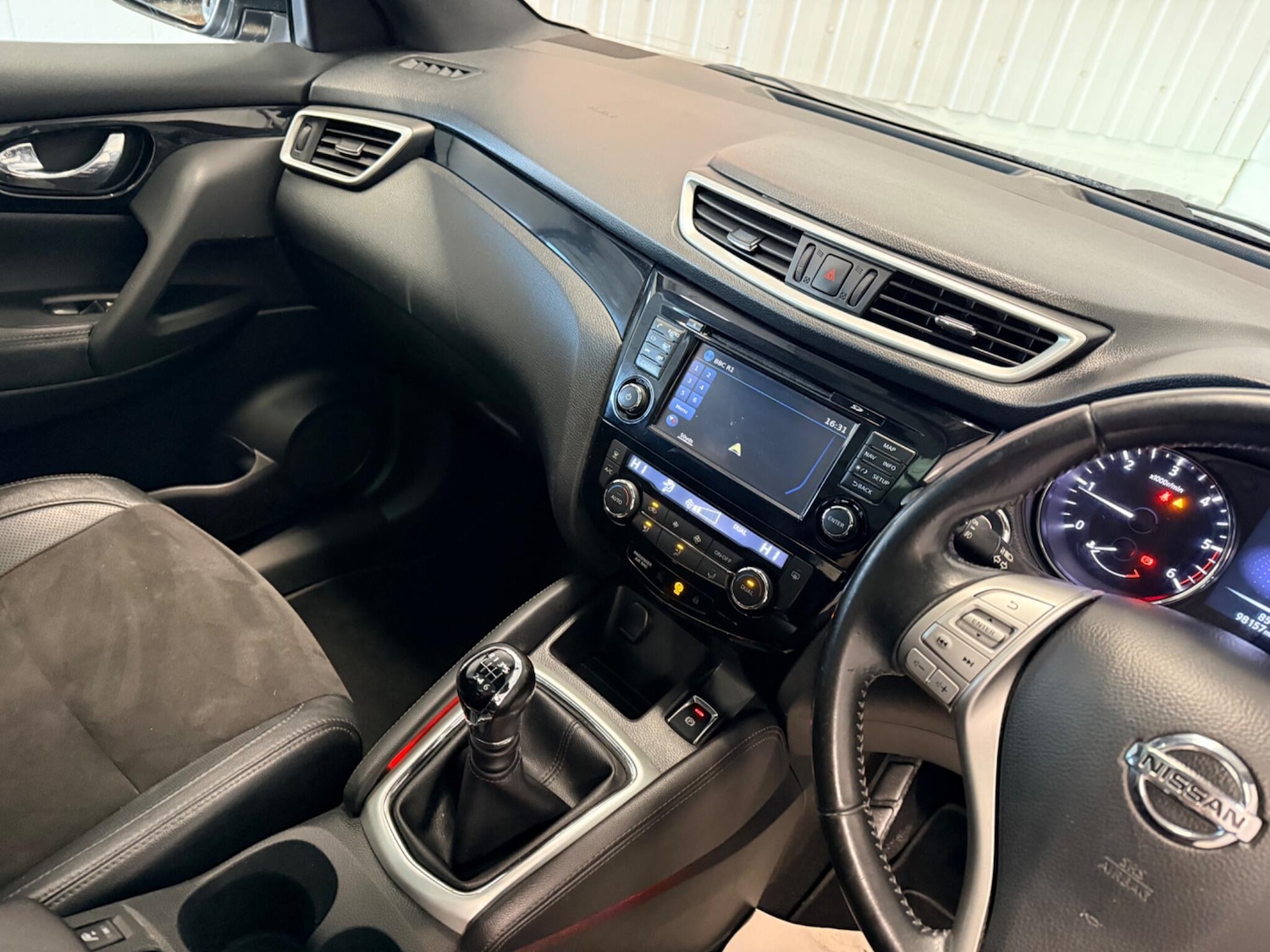 Used Nissan Qashqai for sale - 77670725: Photo 27