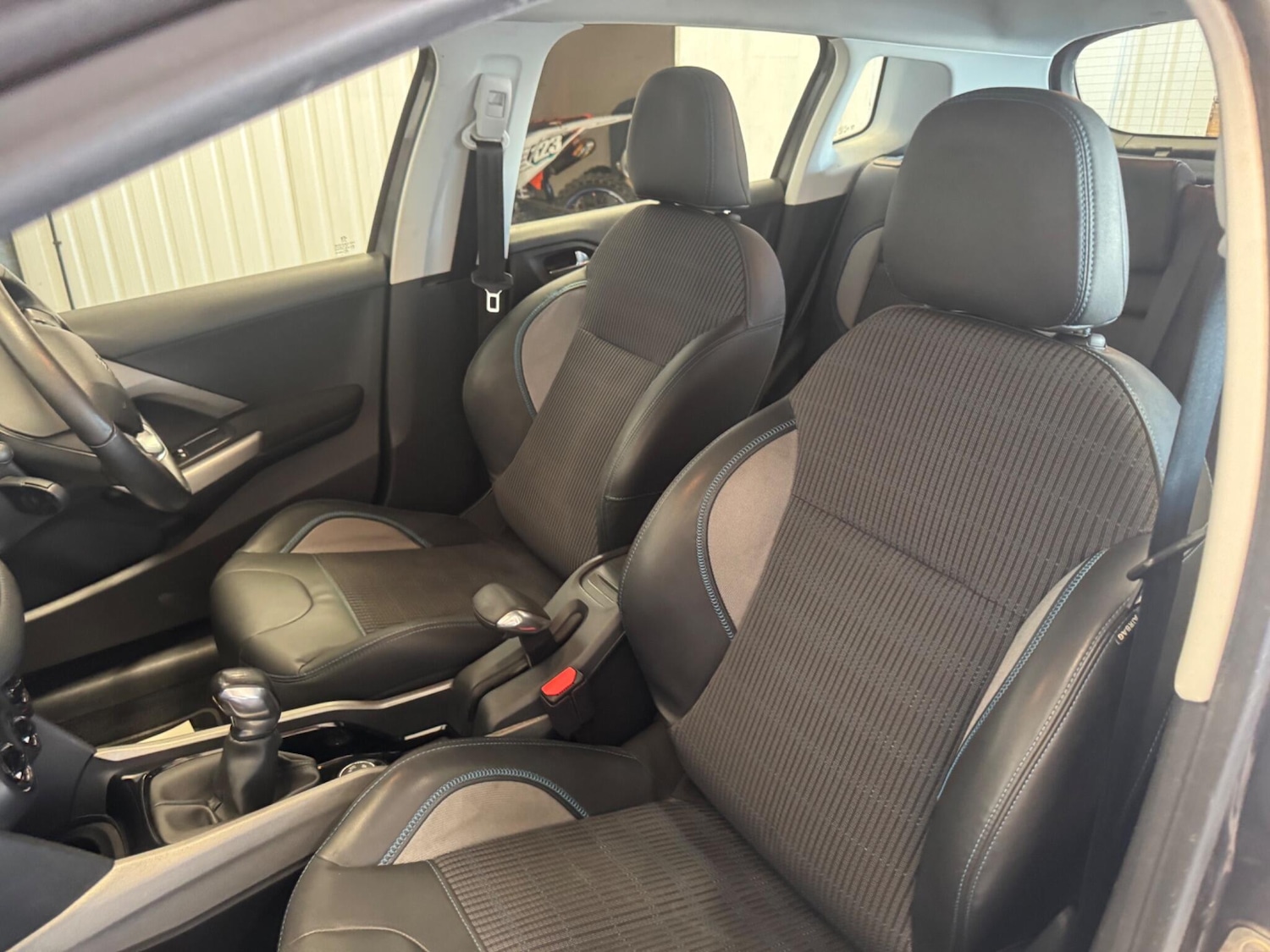 Used Peugeot 2008 2015 for sale - 78170971: Photo 19