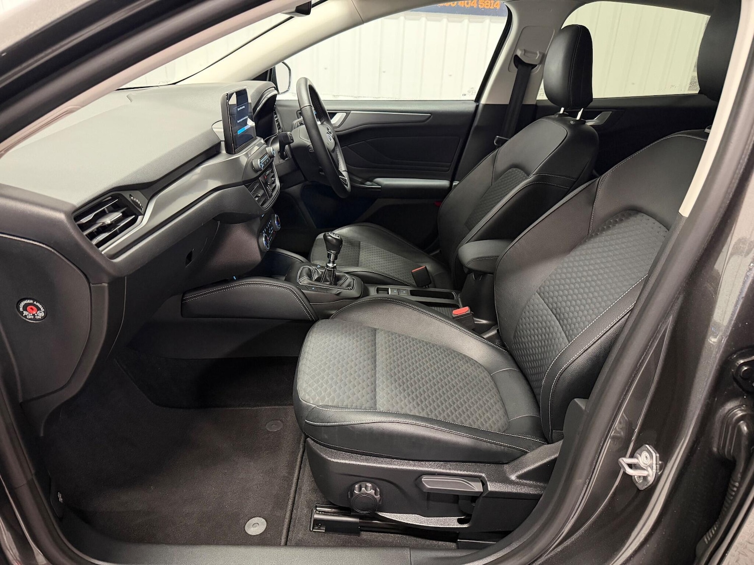 Used Ford Focus 2018 for sale - 76994074: Photo 14