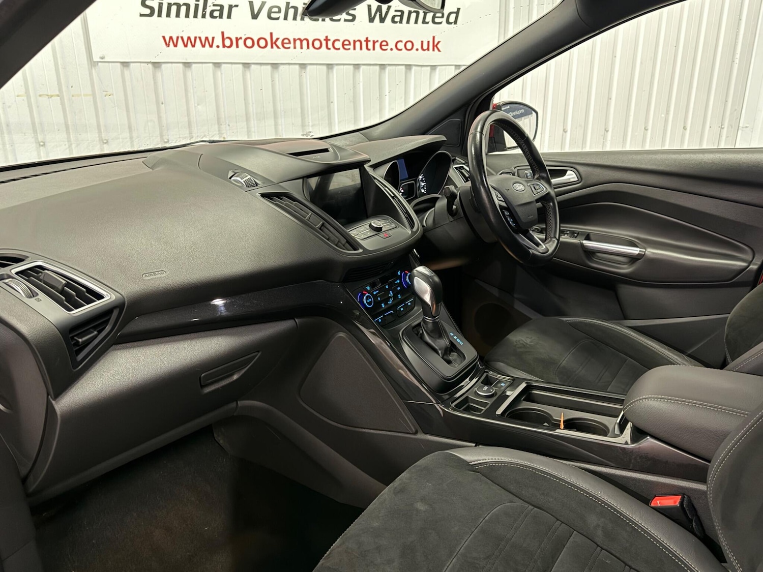 Used Ford Kuga 2017 for sale - 76360380: Photo 11