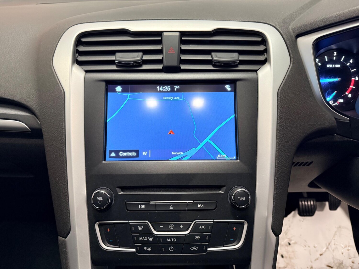 Used Ford Mondeo for sale - 77497488: Photo 28