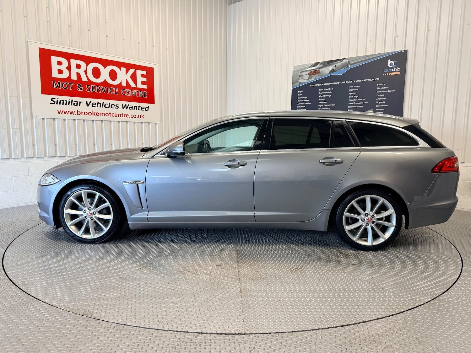 Used Jaguar XF 2014 for sale - 76913582: Photo 10