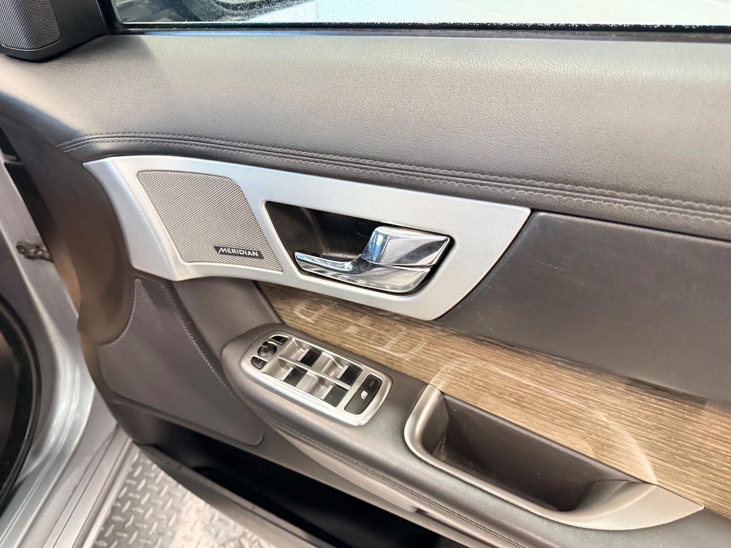 Used Jaguar XF 2014 for sale - 76913582: Photo 17