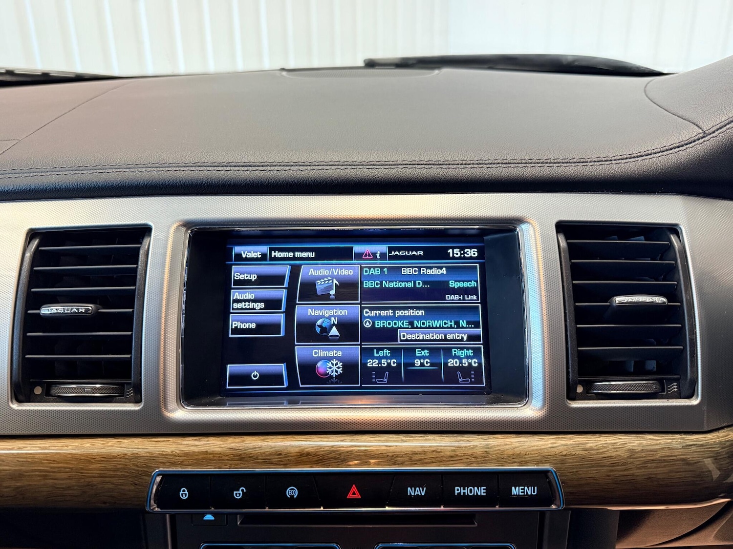 Used Jaguar XF 2014 for sale - 76913582: Photo 25