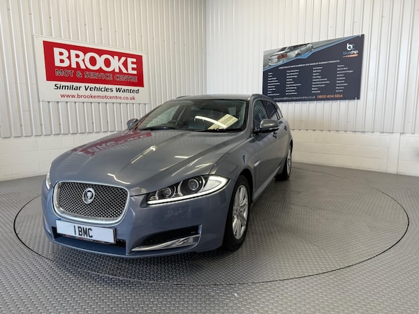 Used Jaguar XF 2013 for sale - 74599127: Photo 5