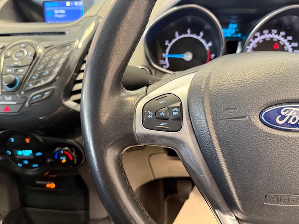 Used Ford Ecosport 2016 for sale - 75696648: Photo 22