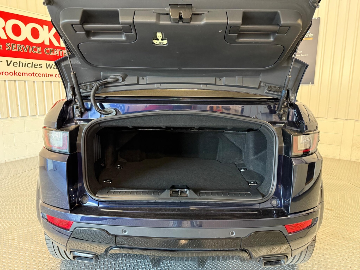 Used Land Rover Range Rover Evoque 2018 for sale - 76188548: Photo 19