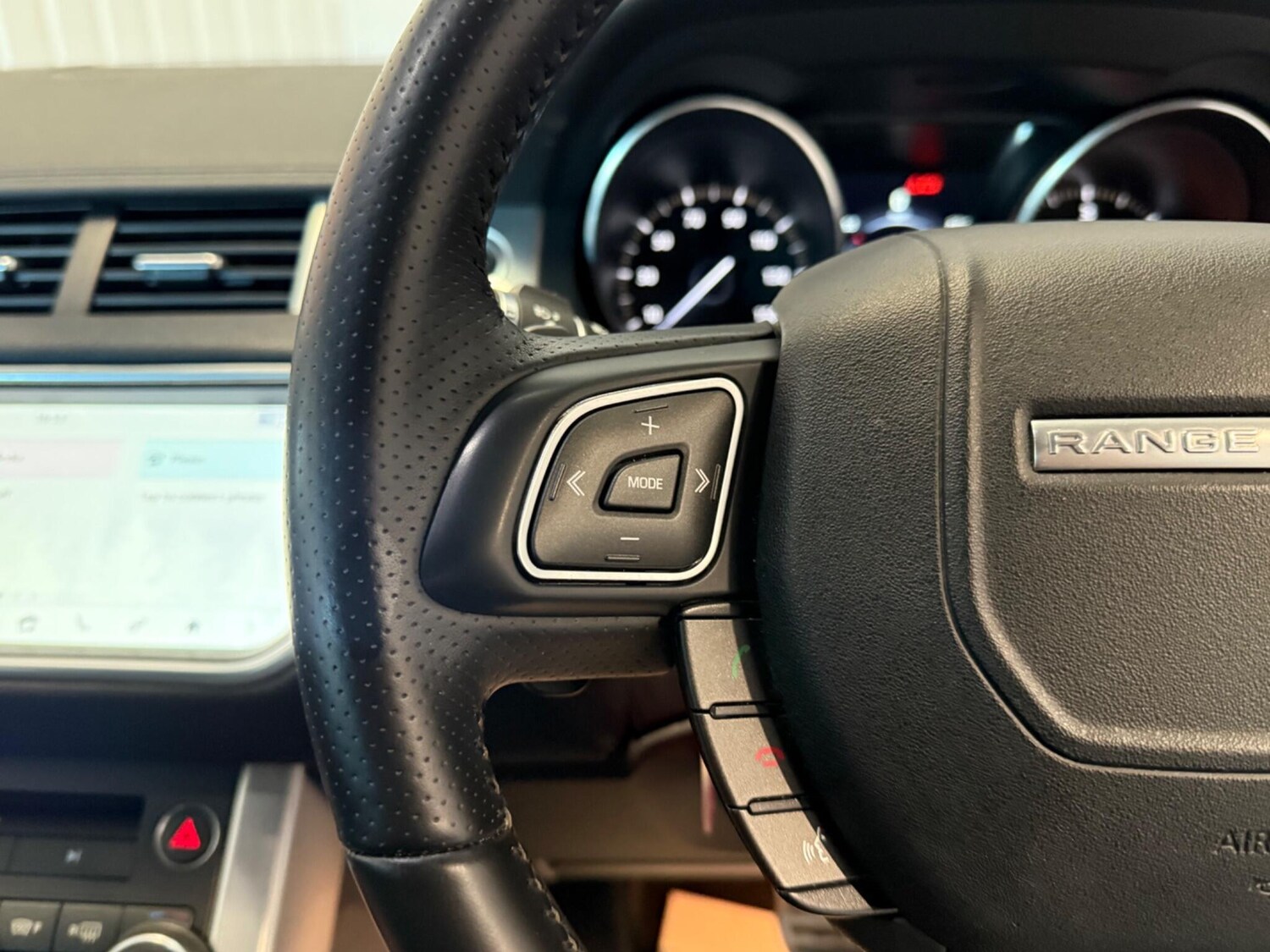 Used Land Rover Range Rover Evoque 2018 for sale - 76188548: Photo 20