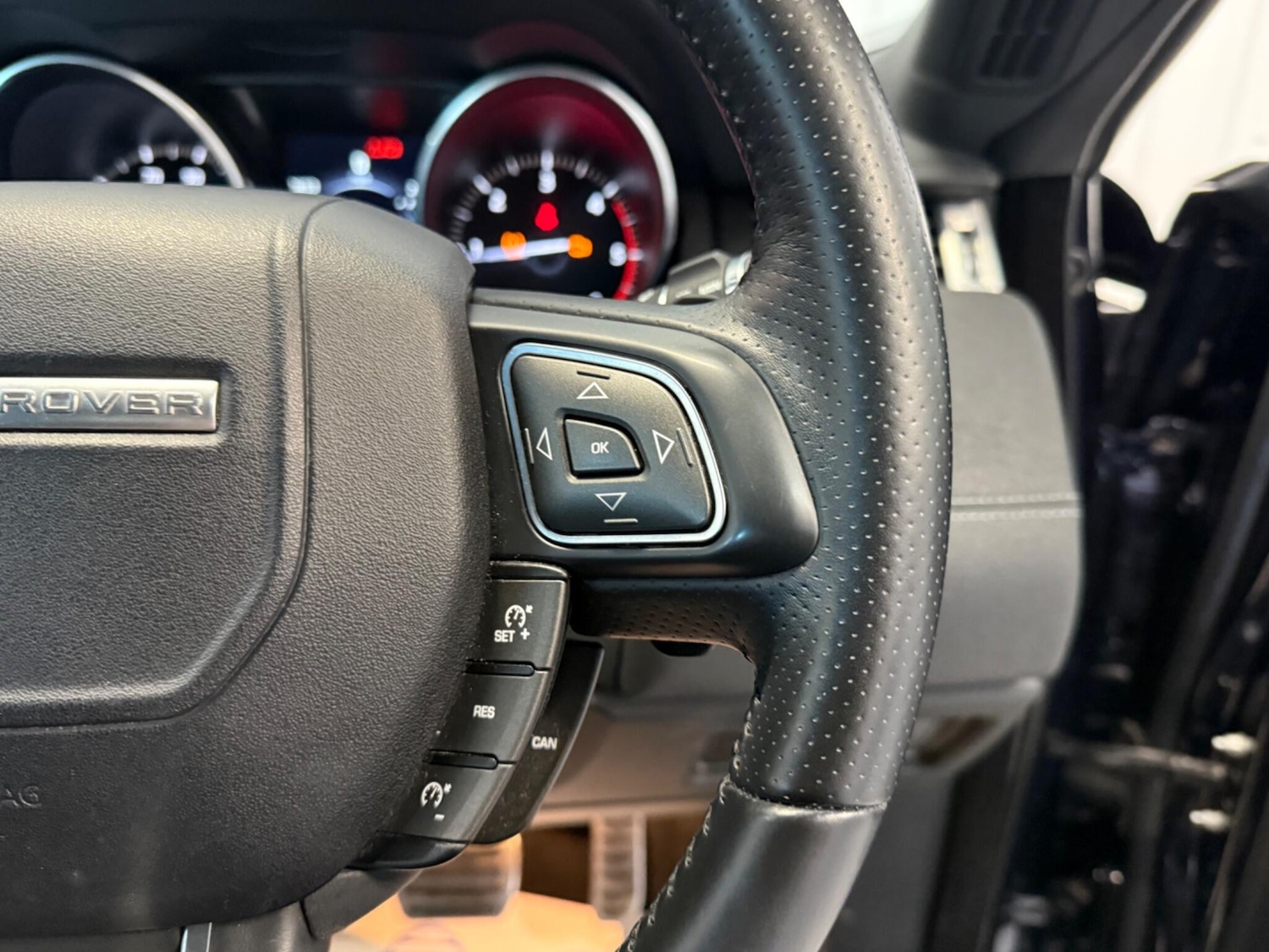 Used Land Rover Range Rover Evoque 2018 for sale - 76188548: Photo 25