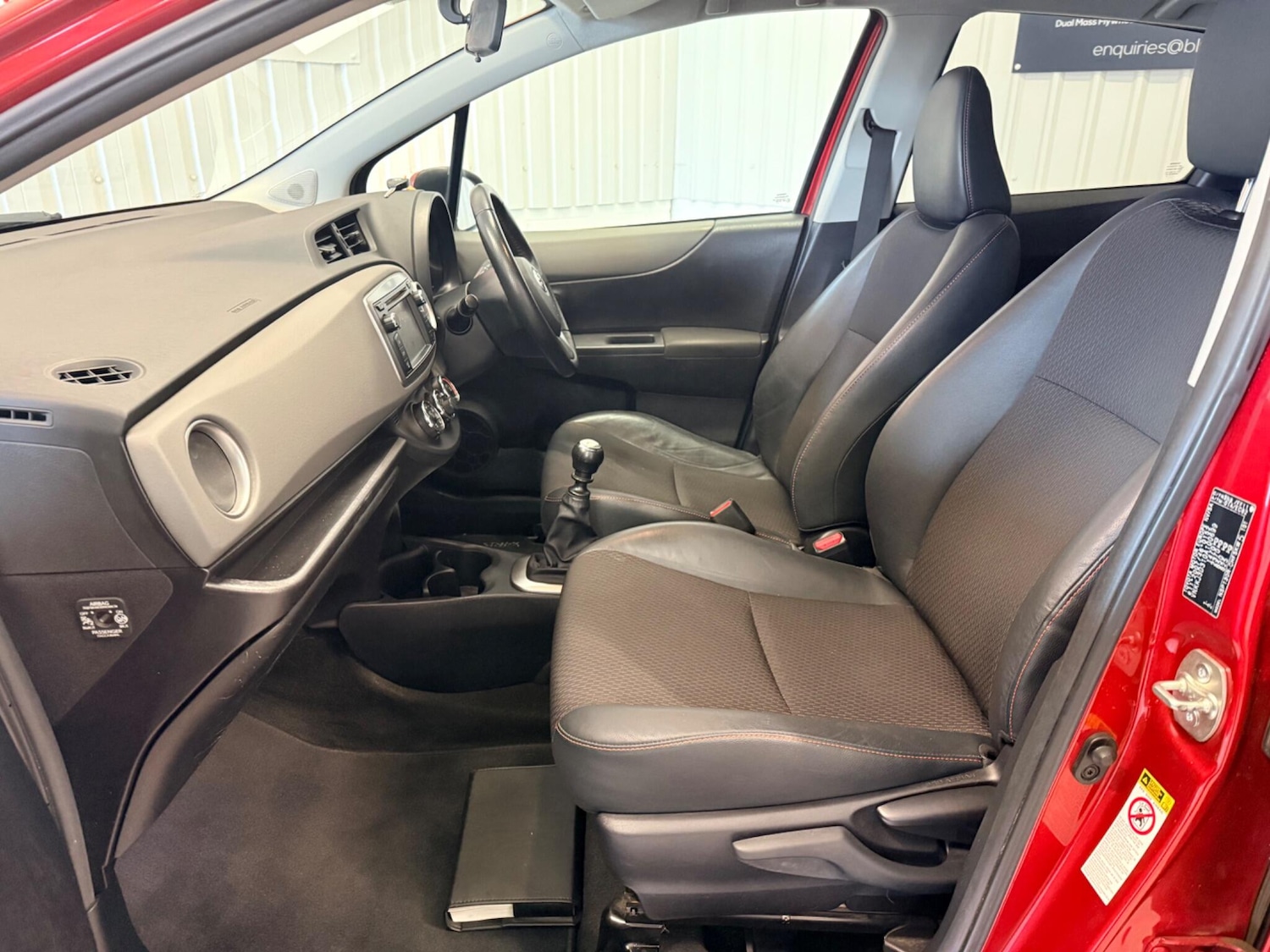 Used Toyota Yaris 2012 for sale - 77598270: Photo 14