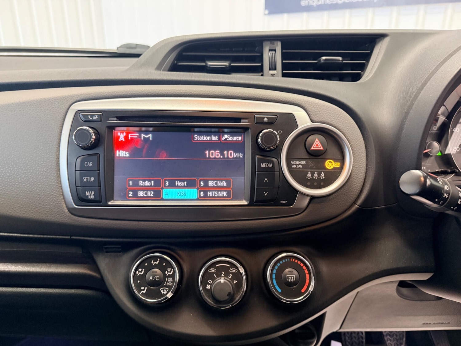 Used Toyota Yaris 2012 for sale - 77598270: Photo 21