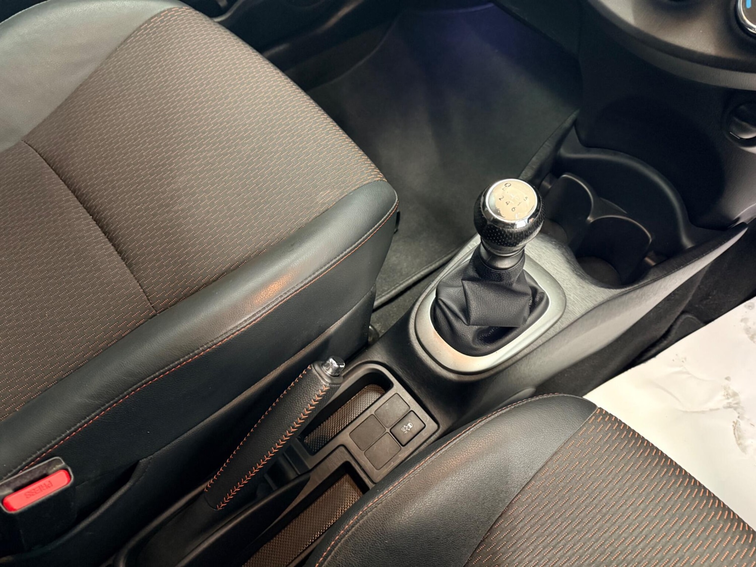 Used Toyota Yaris 2012 for sale - 77598270: Photo 25