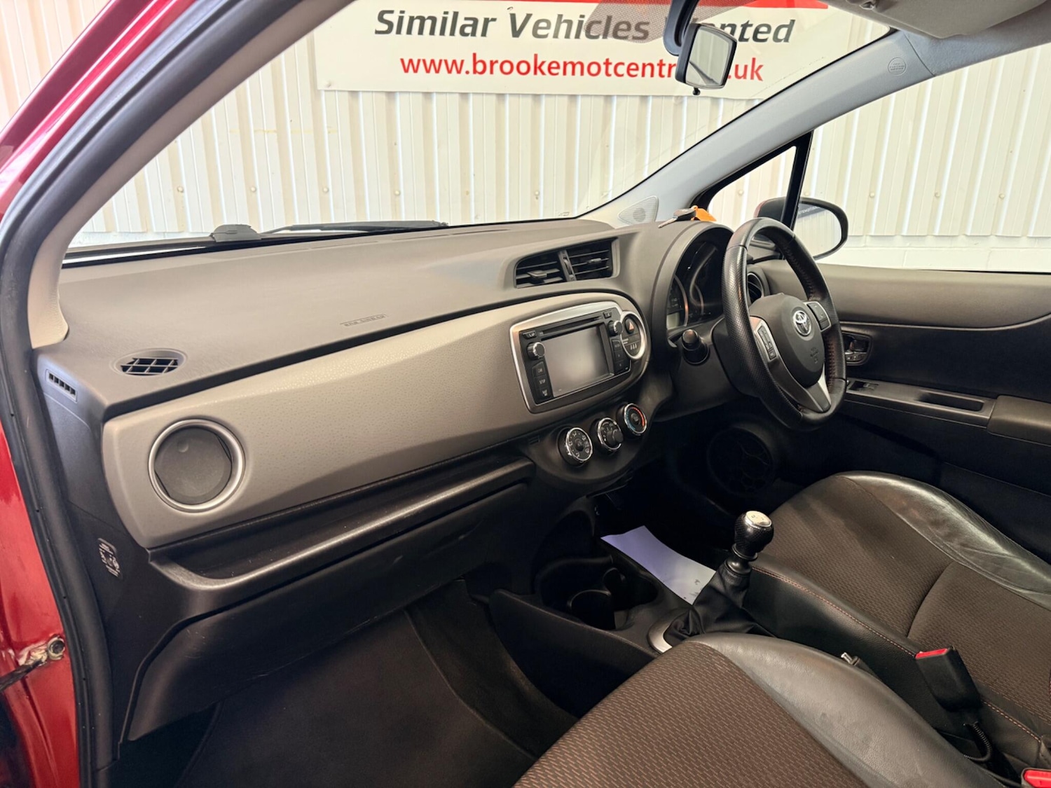 Used Toyota Yaris 2012 for sale - 77598270: Photo 9