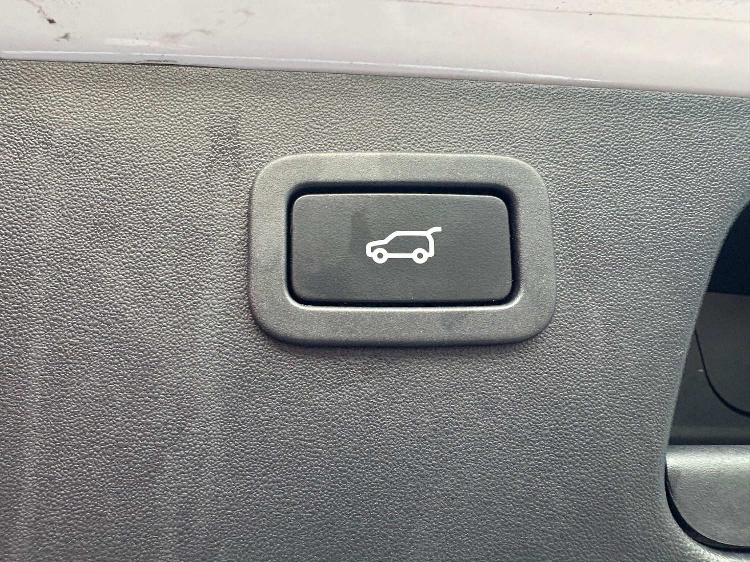 Used Jaguar E-Pace 2020 for sale - 77229235: Photo 12