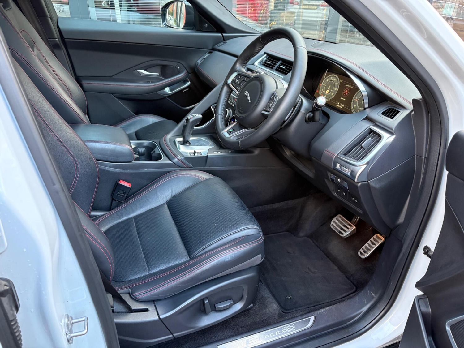 Used Jaguar E-Pace 2020 for sale - 77229235: Photo 17