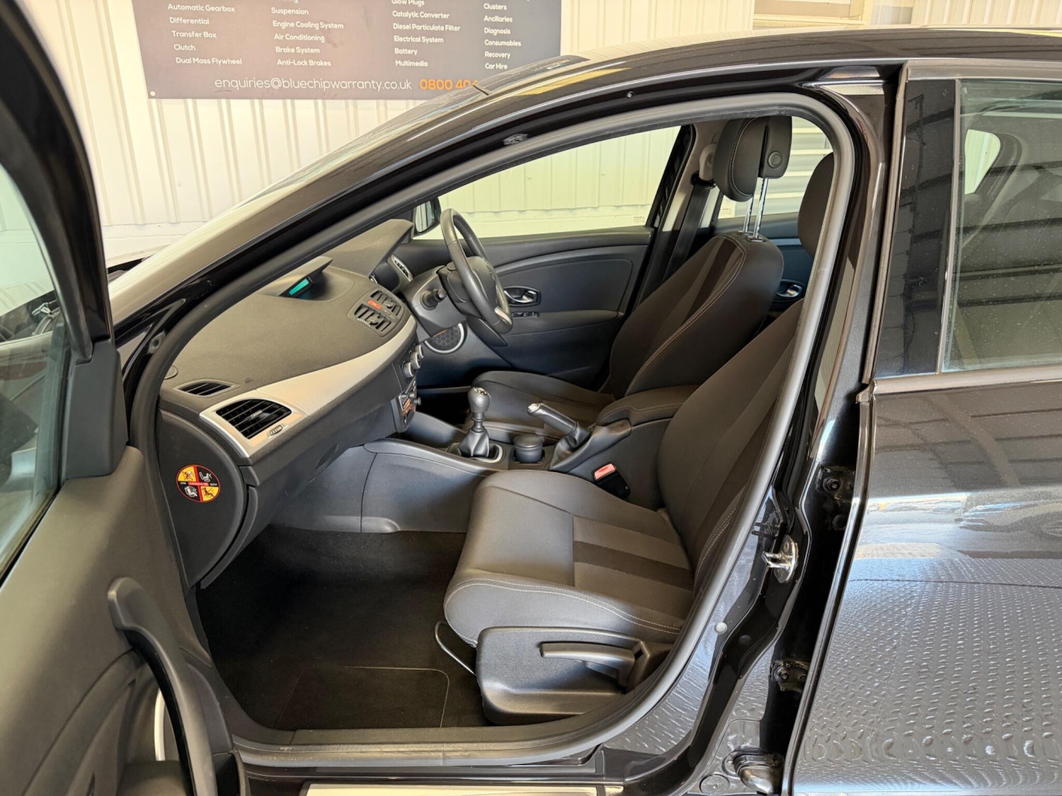 Used Renault Megane 2009 for sale - 77737721: Photo 14