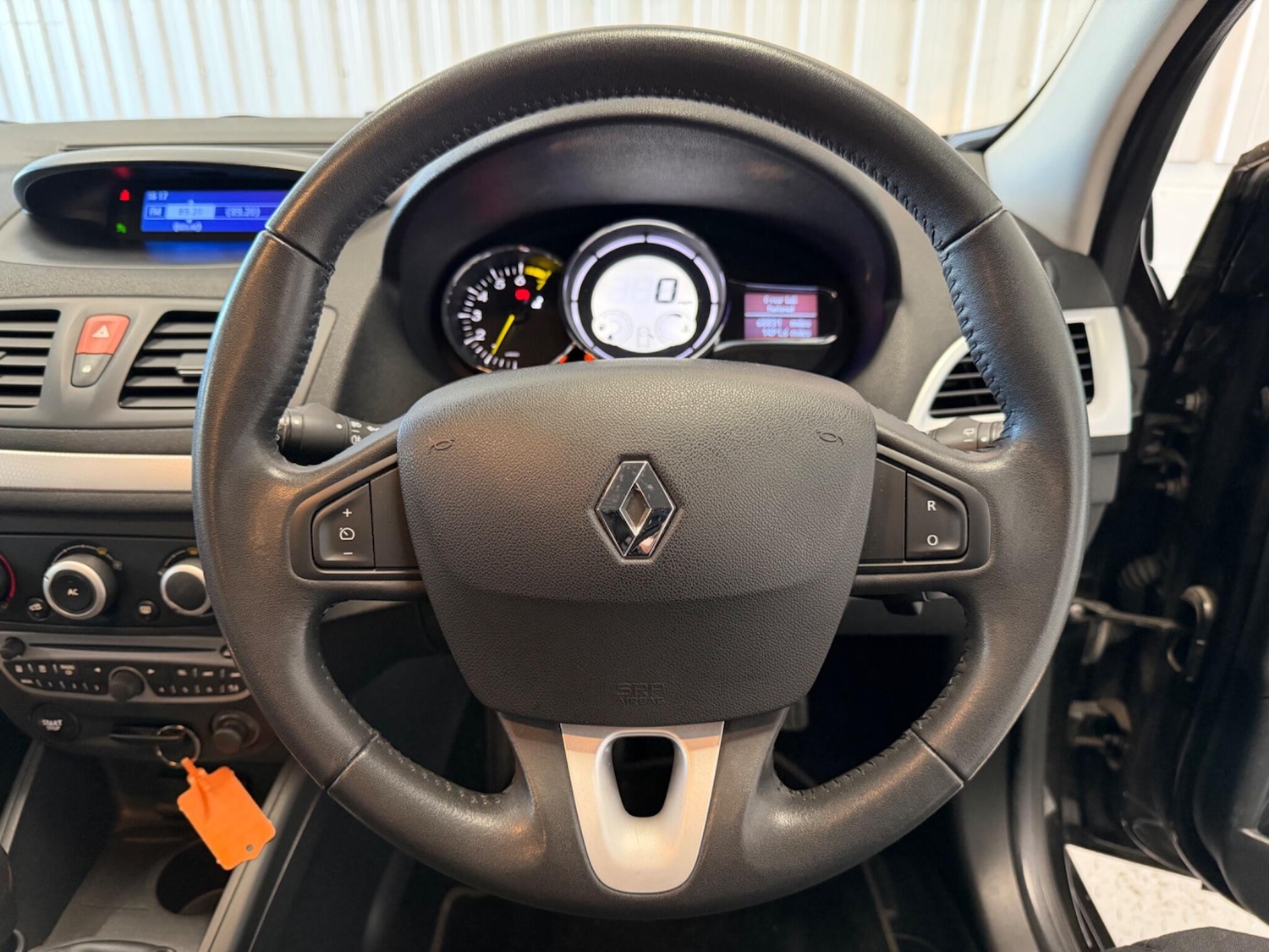 Used Renault Megane 2009 for sale - 77737721: Photo 18