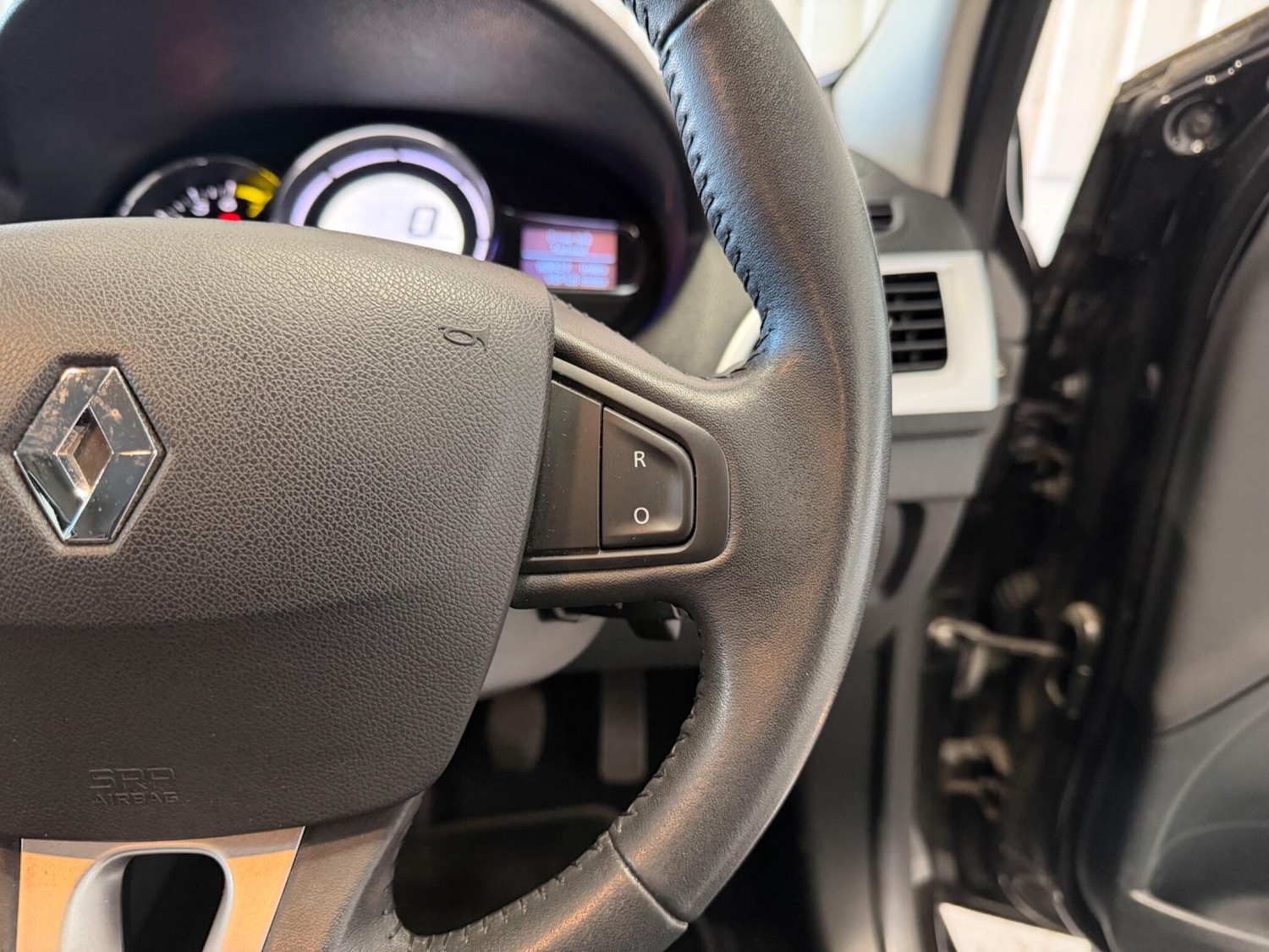 Used Renault Megane 2009 for sale - 77737721: Photo 20