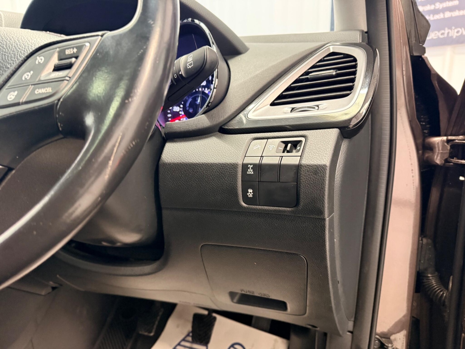 Used Hyundai Santa Fe for sale - 77957165: Photo 23