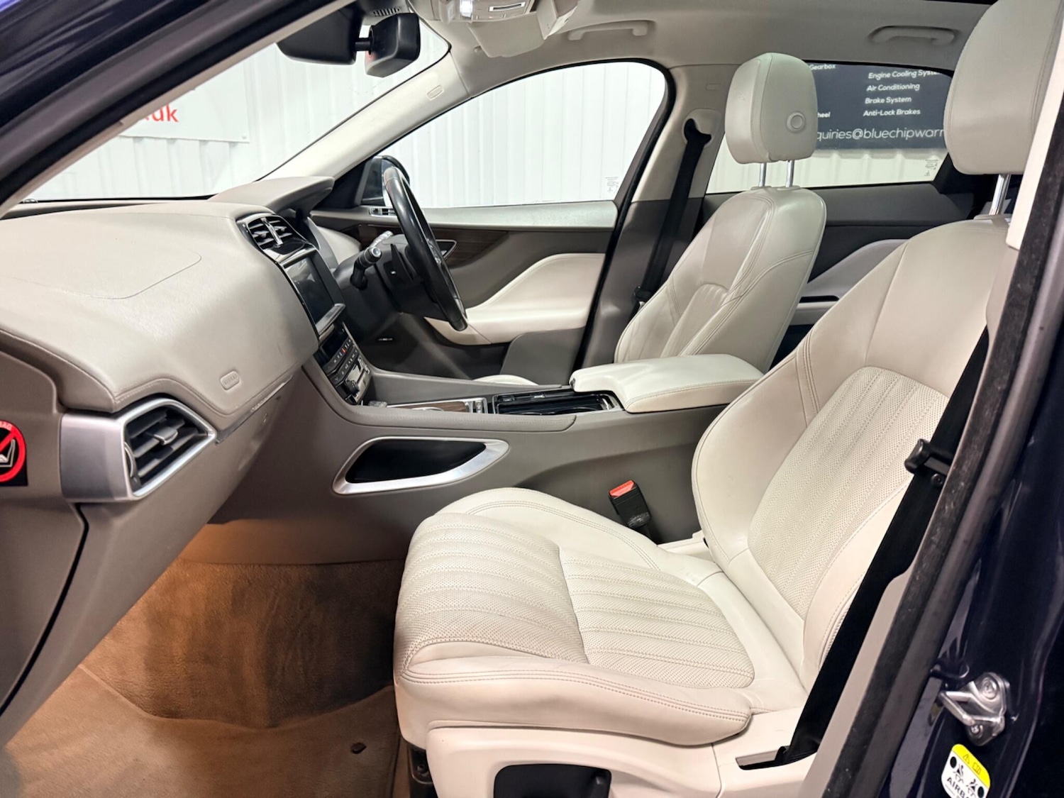 Used Jaguar F-Pace 2017 for sale - 77424893: Photo 10