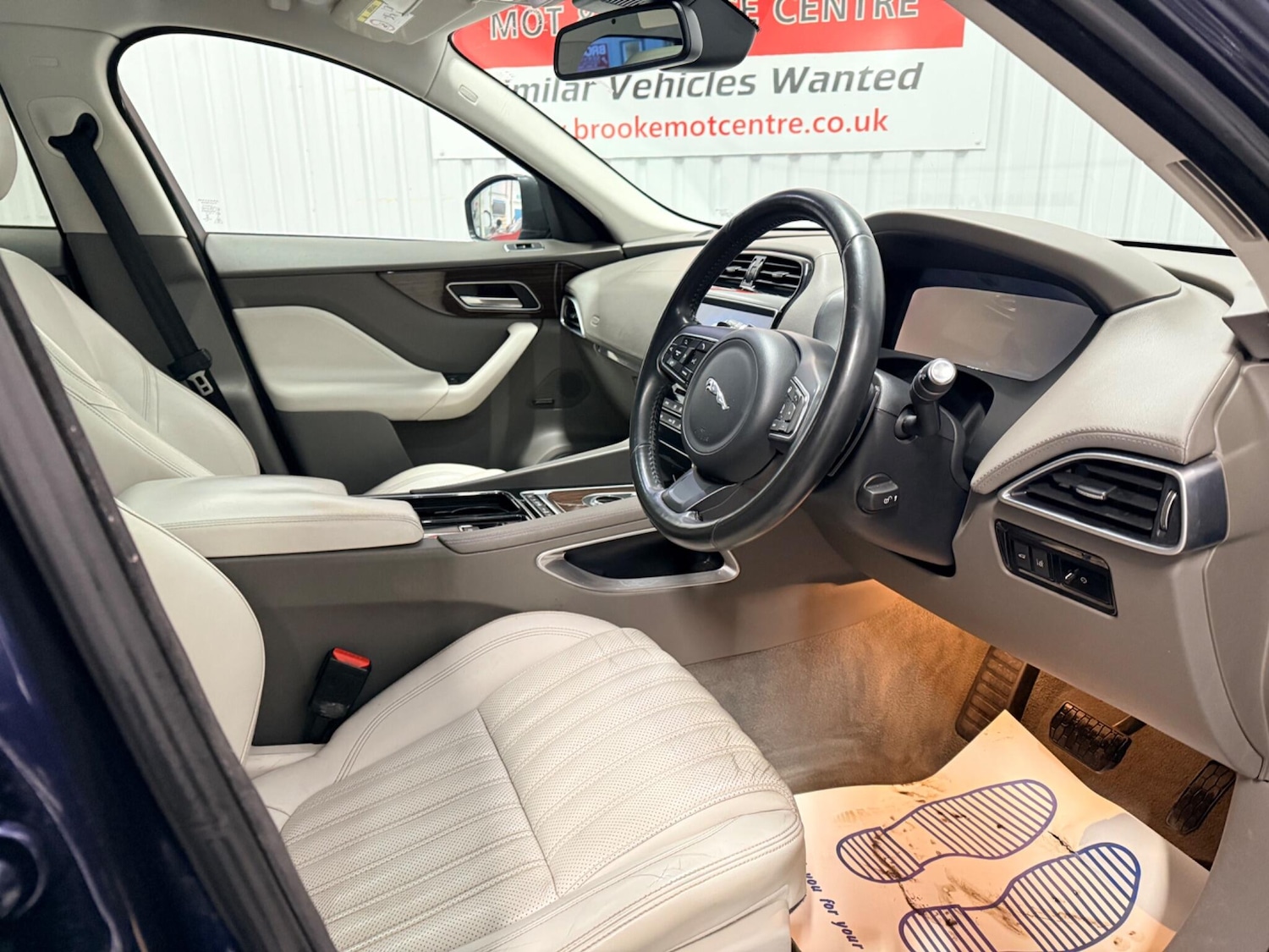 Used Jaguar F-Pace 2017 for sale - 77424893: Photo 21