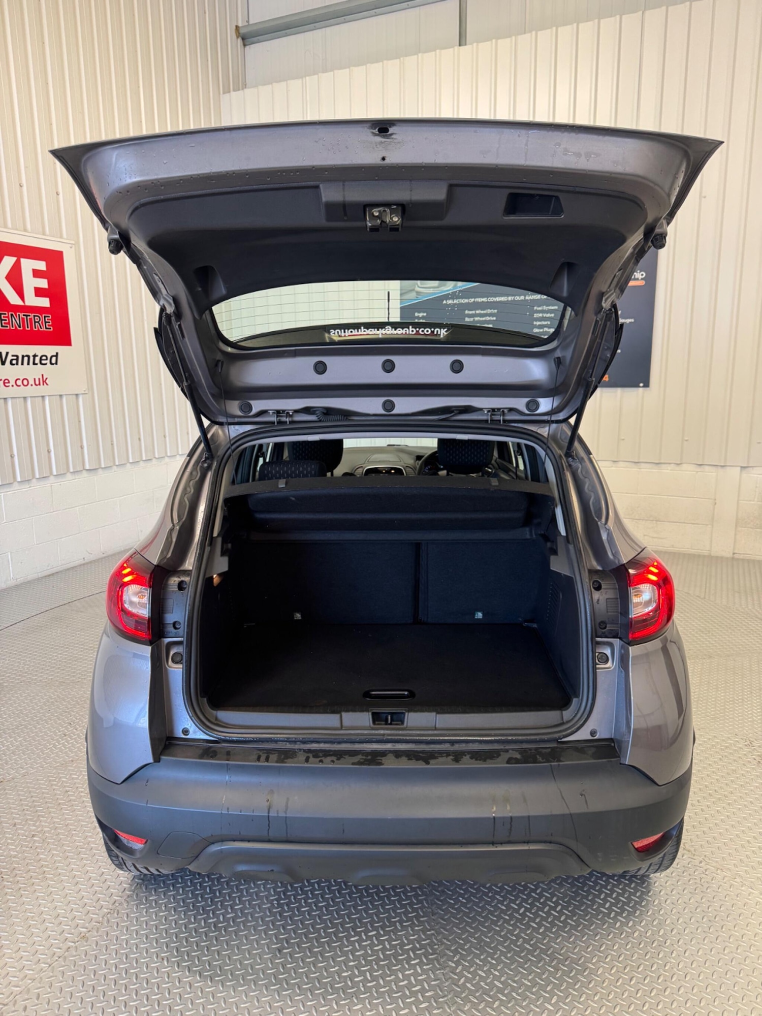 Used Renault Captur 2017 for sale - 78157408: Photo 10