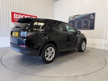 Used Land Rover Discovery Sport 2019 for sale - 78361873: Photo