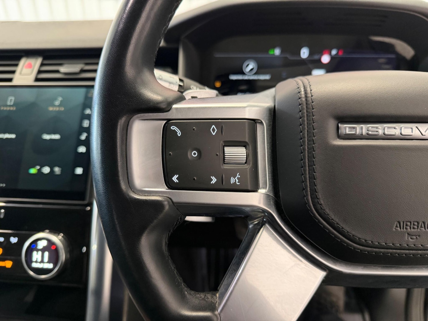 Used Land Rover Discovery 2021 for sale - 77909719: Photo 20