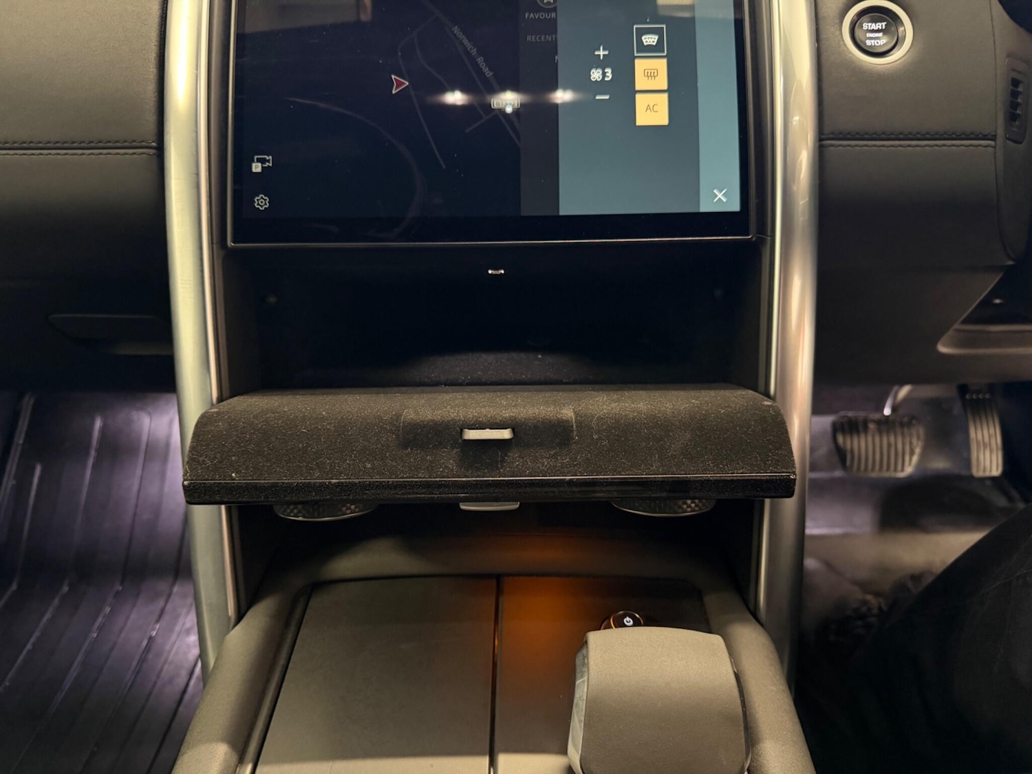 Used Land Rover Discovery 2021 for sale - 77909719: Photo 29