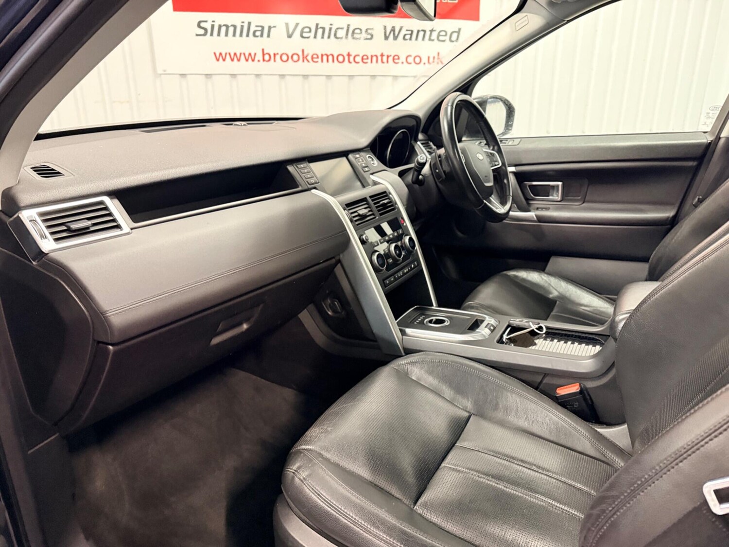 Used Land Rover Discovery Sport 2016 for sale - 77441208: Photo 11