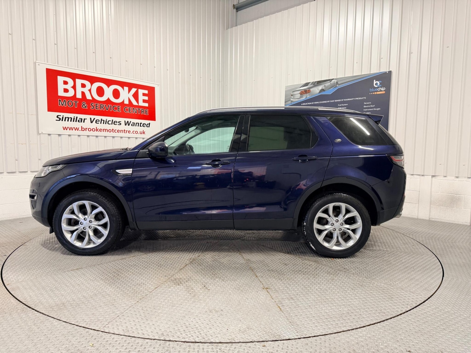 Used Land Rover Discovery Sport 2016 for sale - 77441208: Photo 12