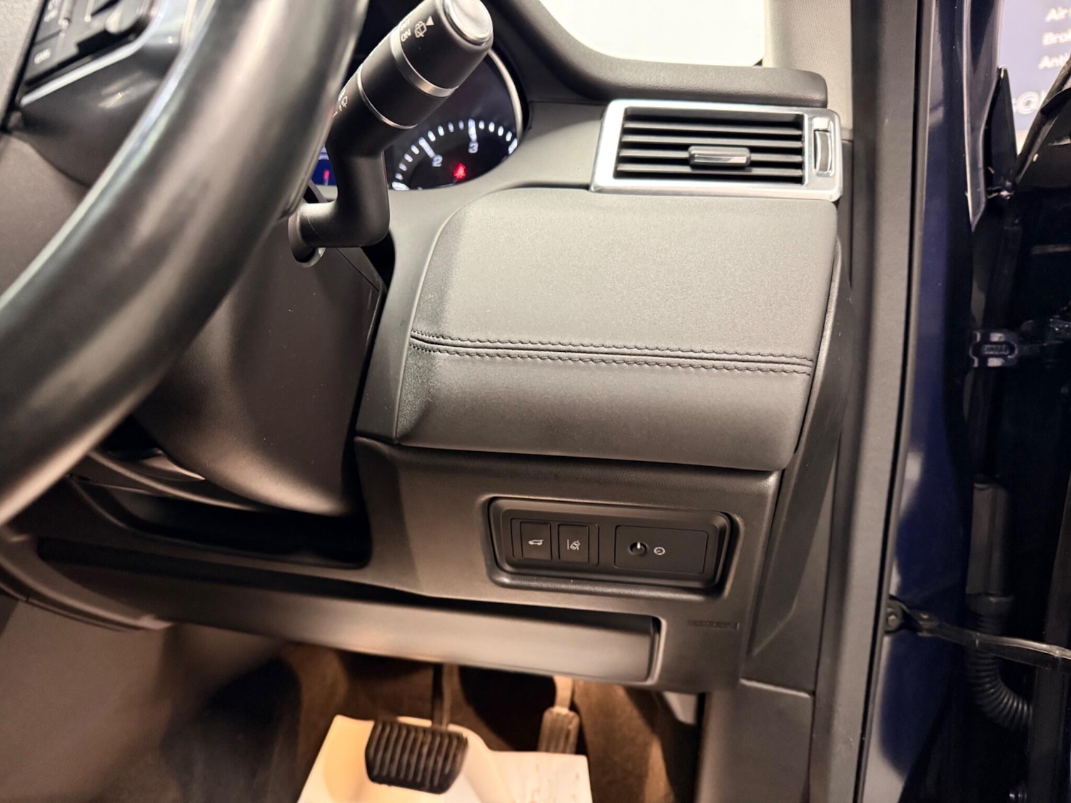 Used Land Rover Discovery Sport 2016 for sale - 77441208: Photo 22