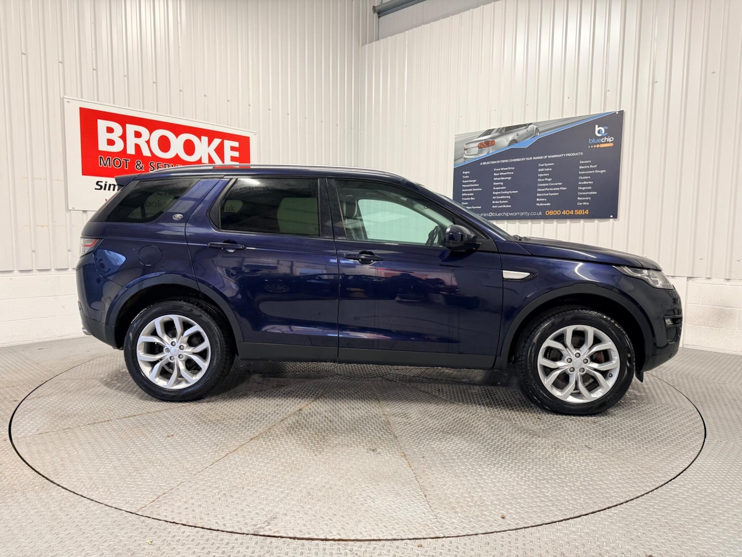 Used Land Rover Discovery Sport 2016 for sale - 77441208: Photo 6