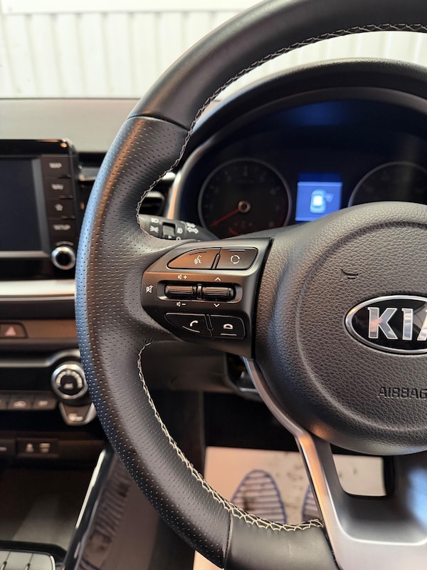Used Kia Stonic 2018 for sale - 76294548: Photo 17