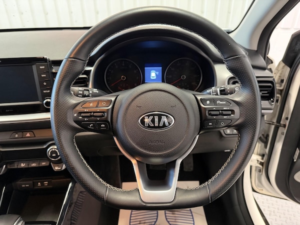 Used Kia Stonic 2018 for sale - 76294548: Photo 18