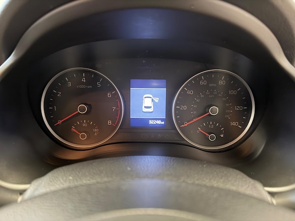 Used Kia Stonic 2018 for sale - 76294548: Photo 21