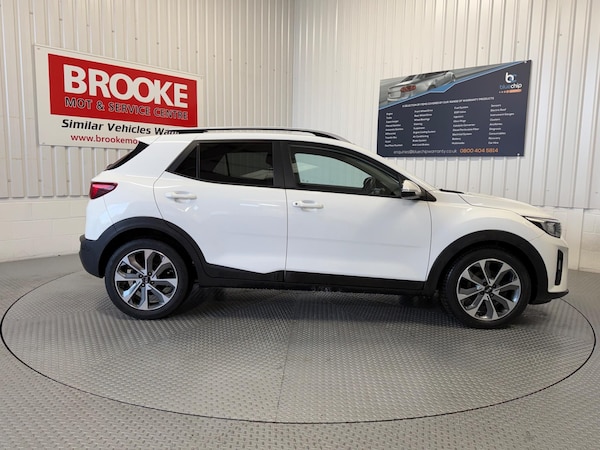 Used Kia Stonic 2018 for sale - 76294548: Photo 3