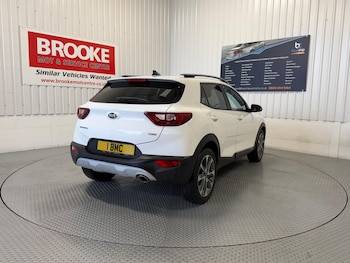 Used Kia Stonic 2018 for sale - 76294548: Photo 4