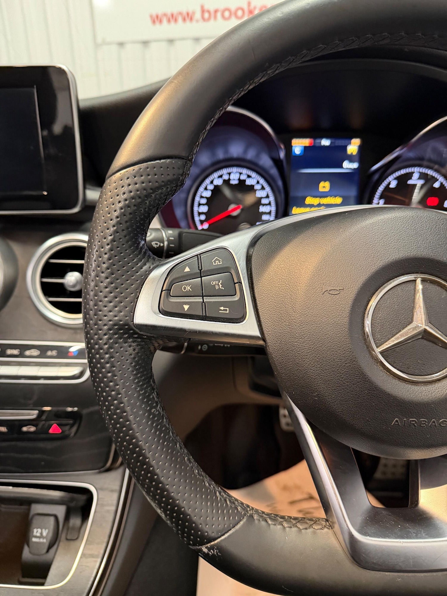 Used Mercedes-Benz C Class 2017 for sale - 76715527: Photo 30