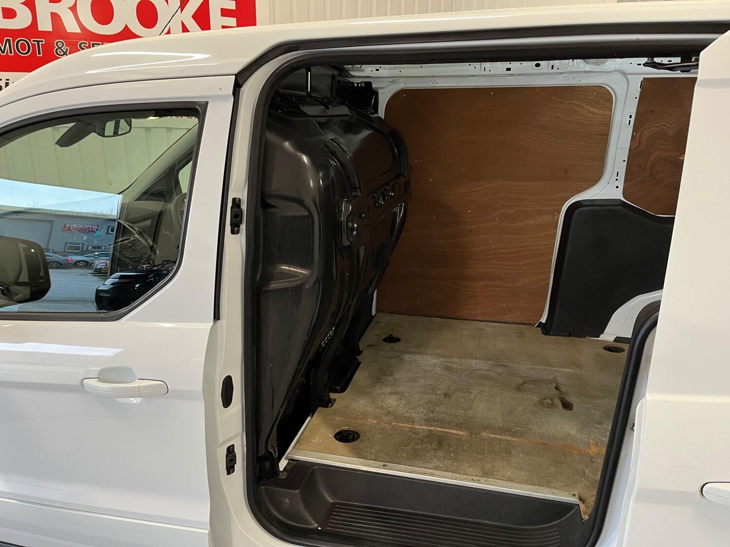 Used Ford Transit Connect 2015 for sale - 77838427: Photo 13