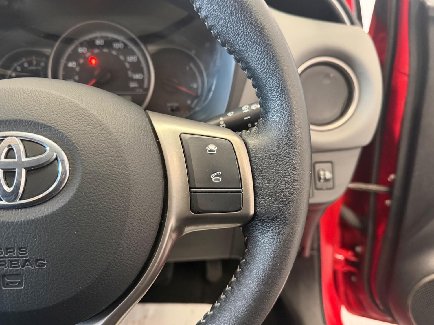 Used Toyota Yaris 2015 for sale - 77854138: Photo 20