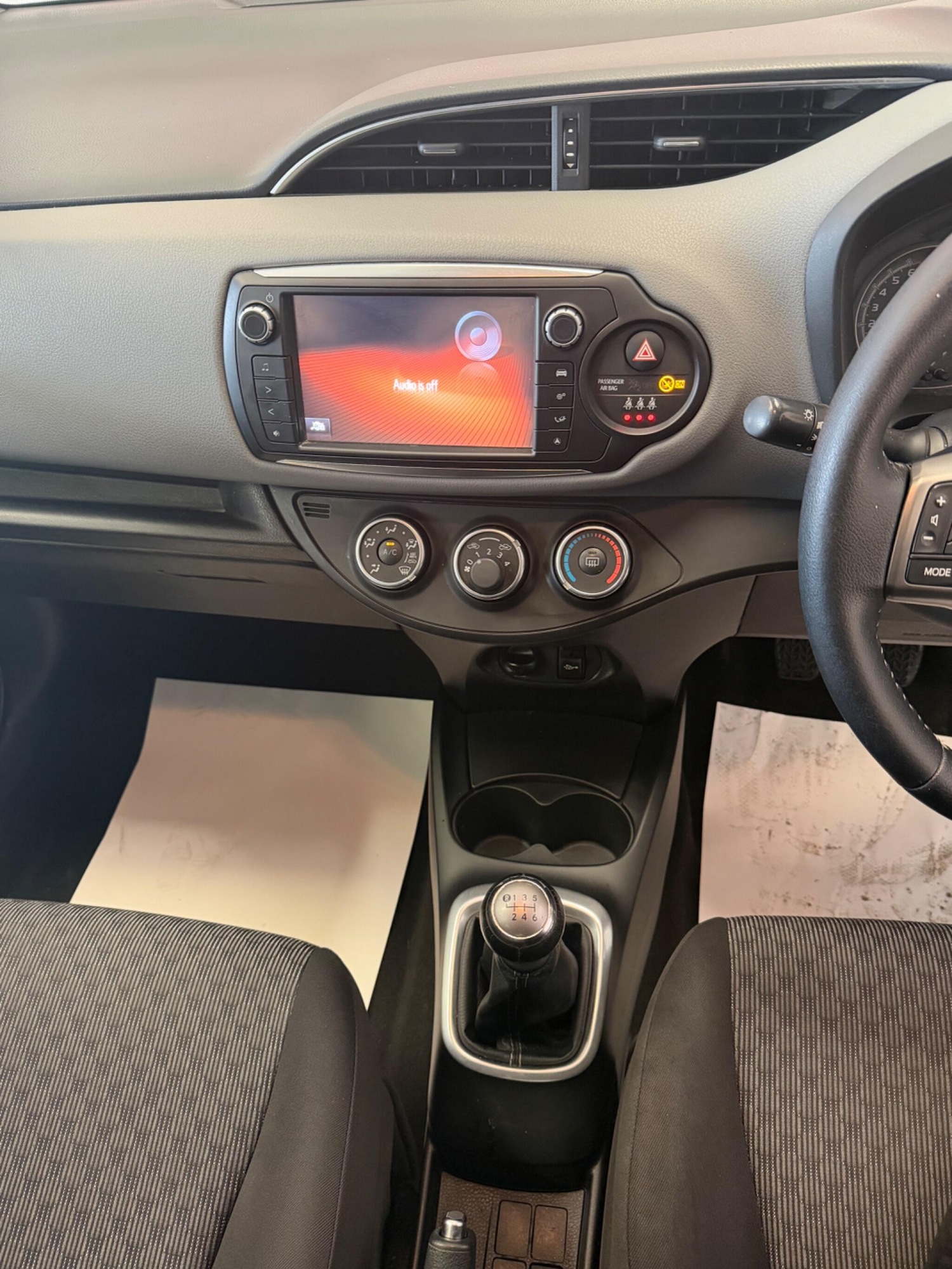 Used Toyota Yaris 2015 for sale - 77854138: Photo 23