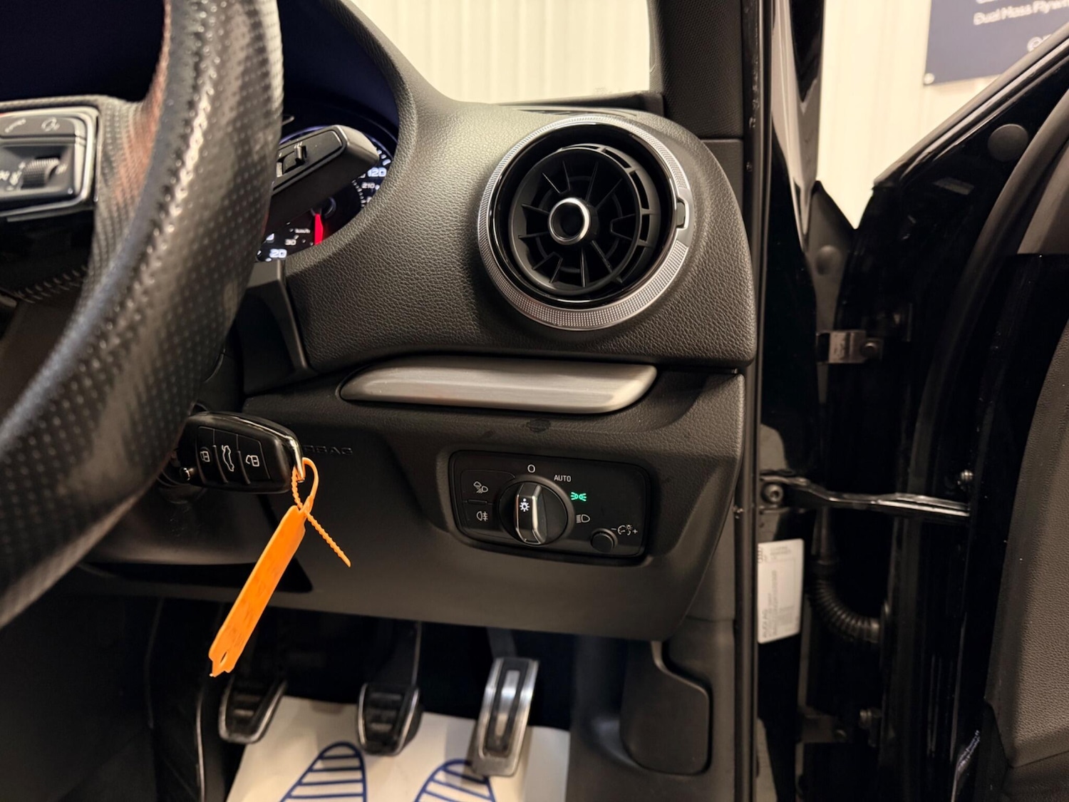 Used Audi A3 2017 for sale - 77410881: Photo 25