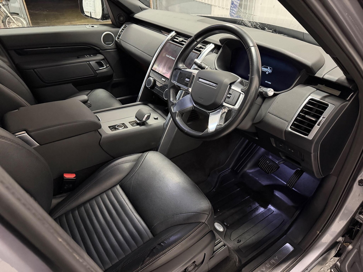 Used Land Rover Discovery 2021 for sale - 76634018: Photo 18