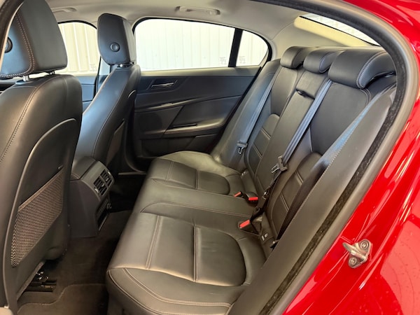 Used Jaguar XE 2015 for sale - 75589331: Photo 17