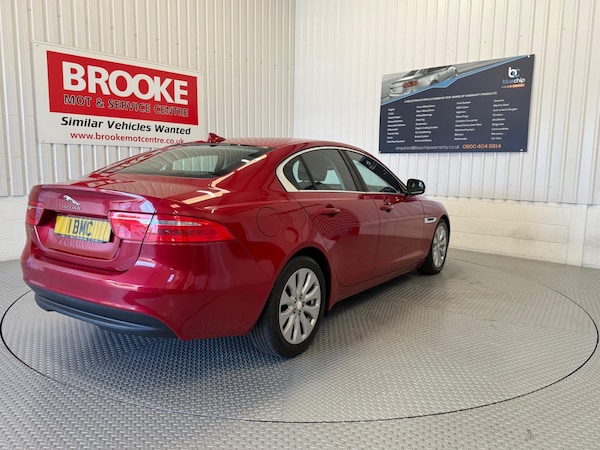 Used Jaguar XE 2015 for sale - 75589331: Photo 7