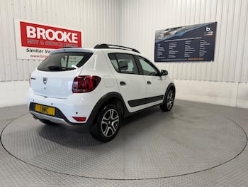 Used Dacia Sandero Stepway 2020 for sale - 79668950: Photo