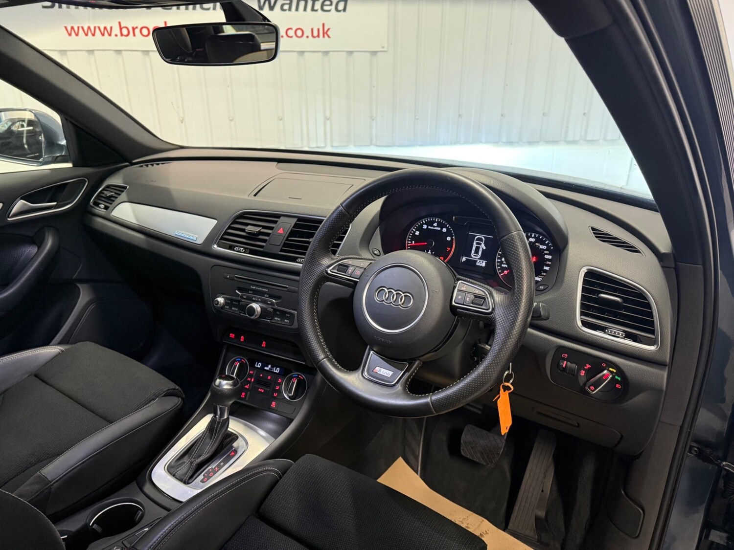 Used Audi Q3 2015 for sale - 76282855: Photo 24